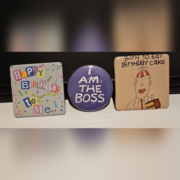 π£Vintage 80s 90s American Greetings Birthday ππ Button Pins w/ I Am The Boss - Picture 7 of 7